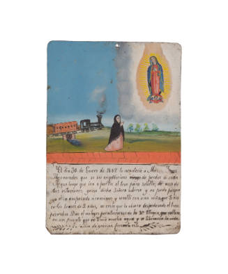 Painting of person kneeling towards a figure in the sky, above a block of Spanish text