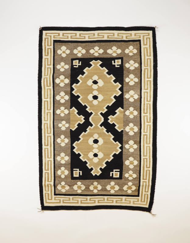 Bistie Pattern Diné Rug